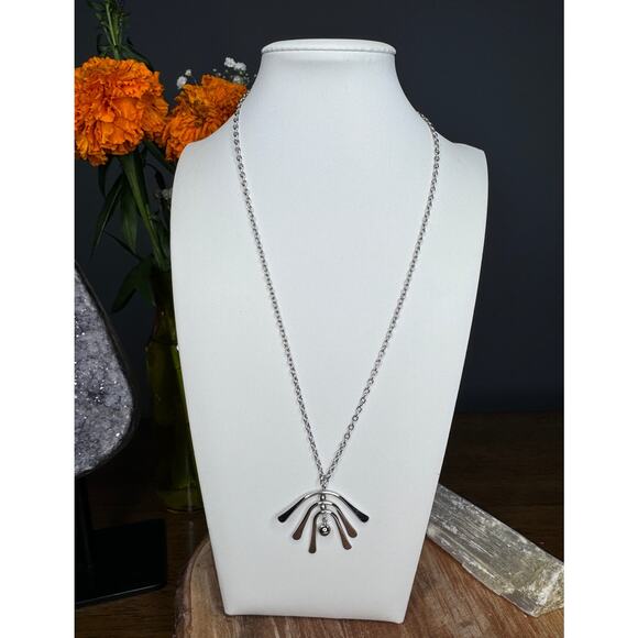 Vintage Avon Modernist Pendant Silver Tone Dangle Necklace "In A Whirl" Design - Picture 1 of 4